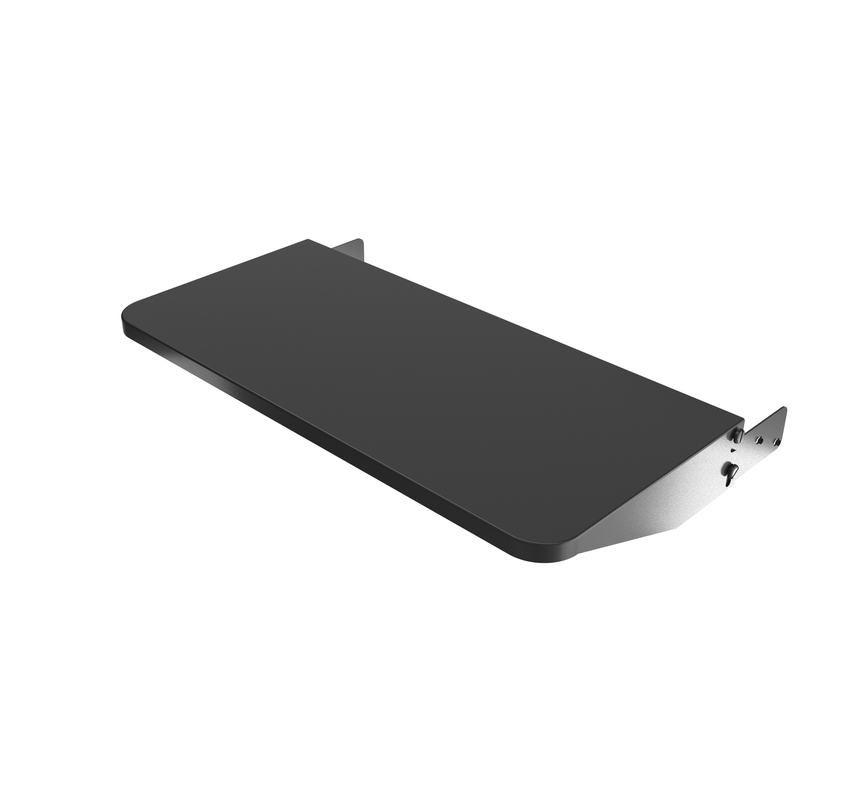 Gjør grillingen enklere med mer plass!
Traeger Folding Shelf gir deg en praktisk arbeidsflate rett foran grillen – perfekt for redskaper, mat eller drikke mens du griller. Foldes enkelt ned når den ikke er i bruk.